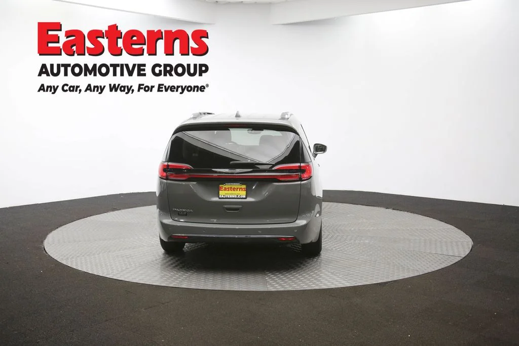 Used 2021 Gray Chrysler Touring L image 37