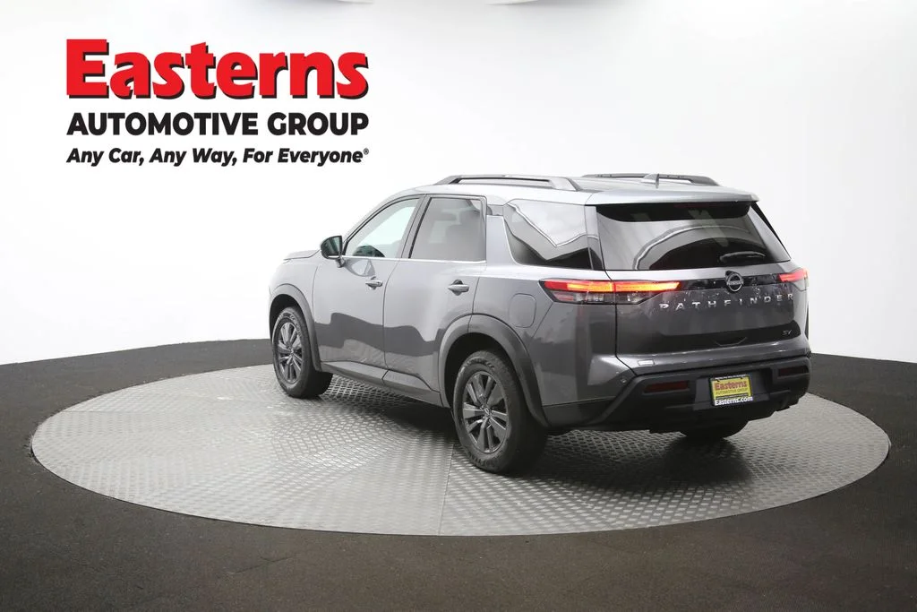 Used 2022 Gray Nissan SV image 65