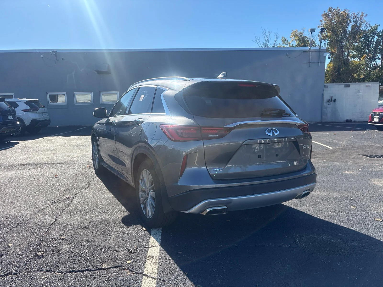 Used 2023 Graphite Shadow INFINITI LUXE image 4