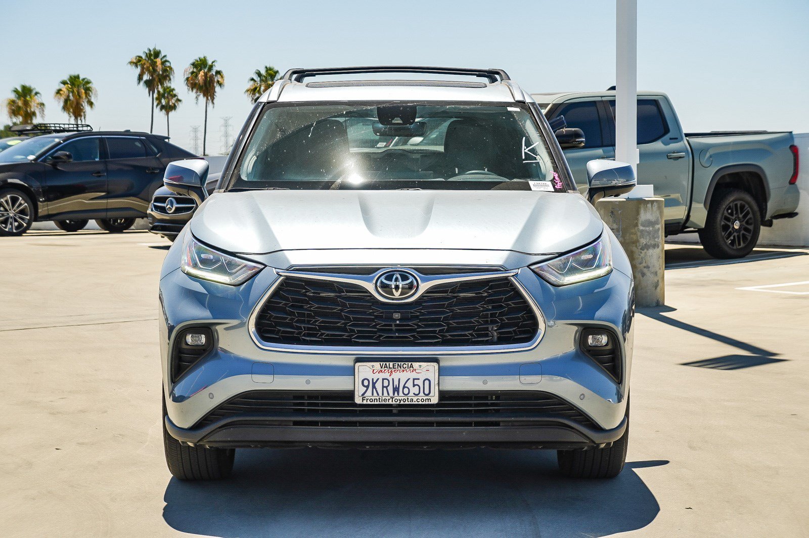 Certified Used 2024 Moon Dust Toyota Limited image 2