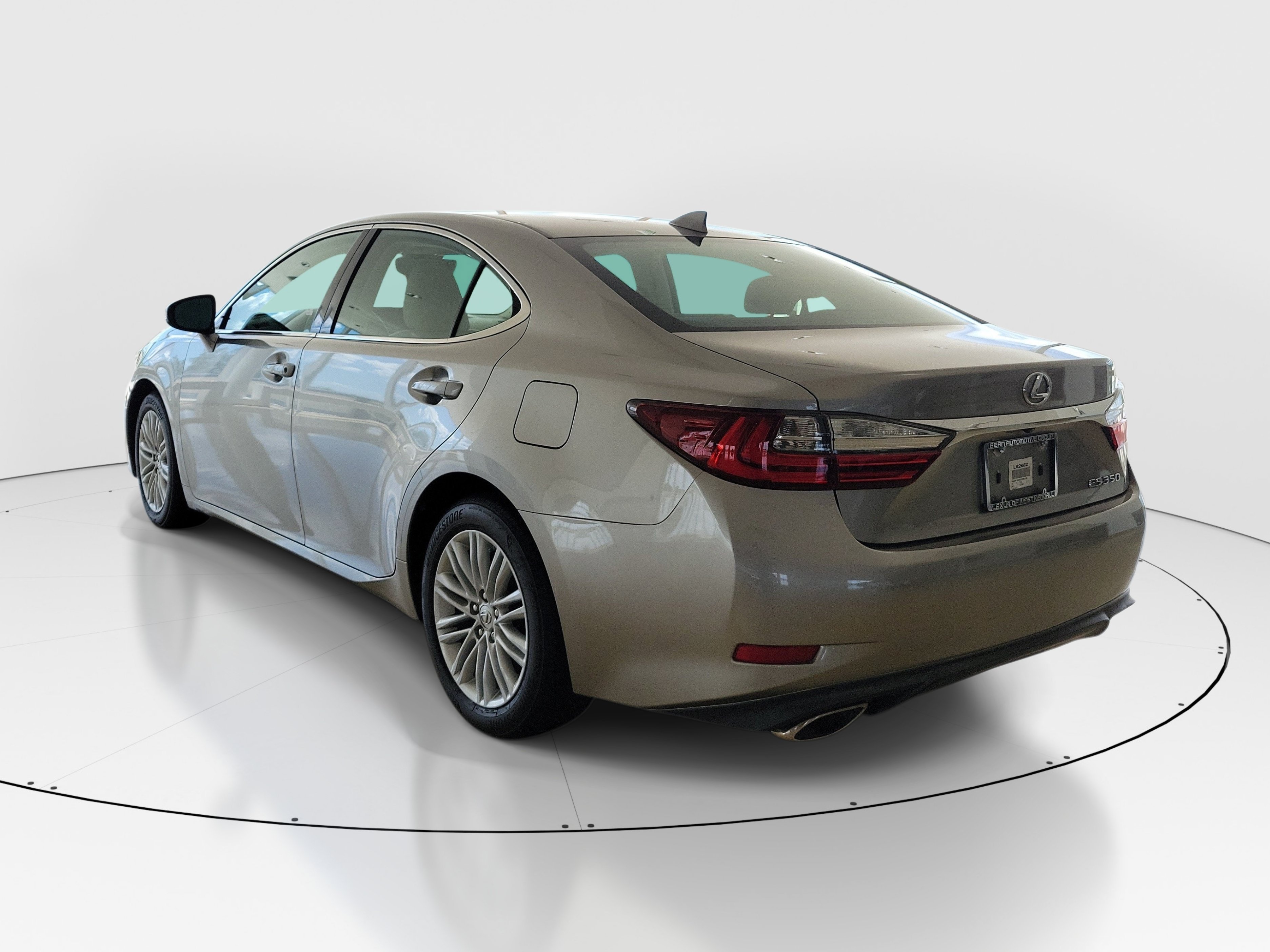 Used 2018 Silver Lexus ES 350 image 5