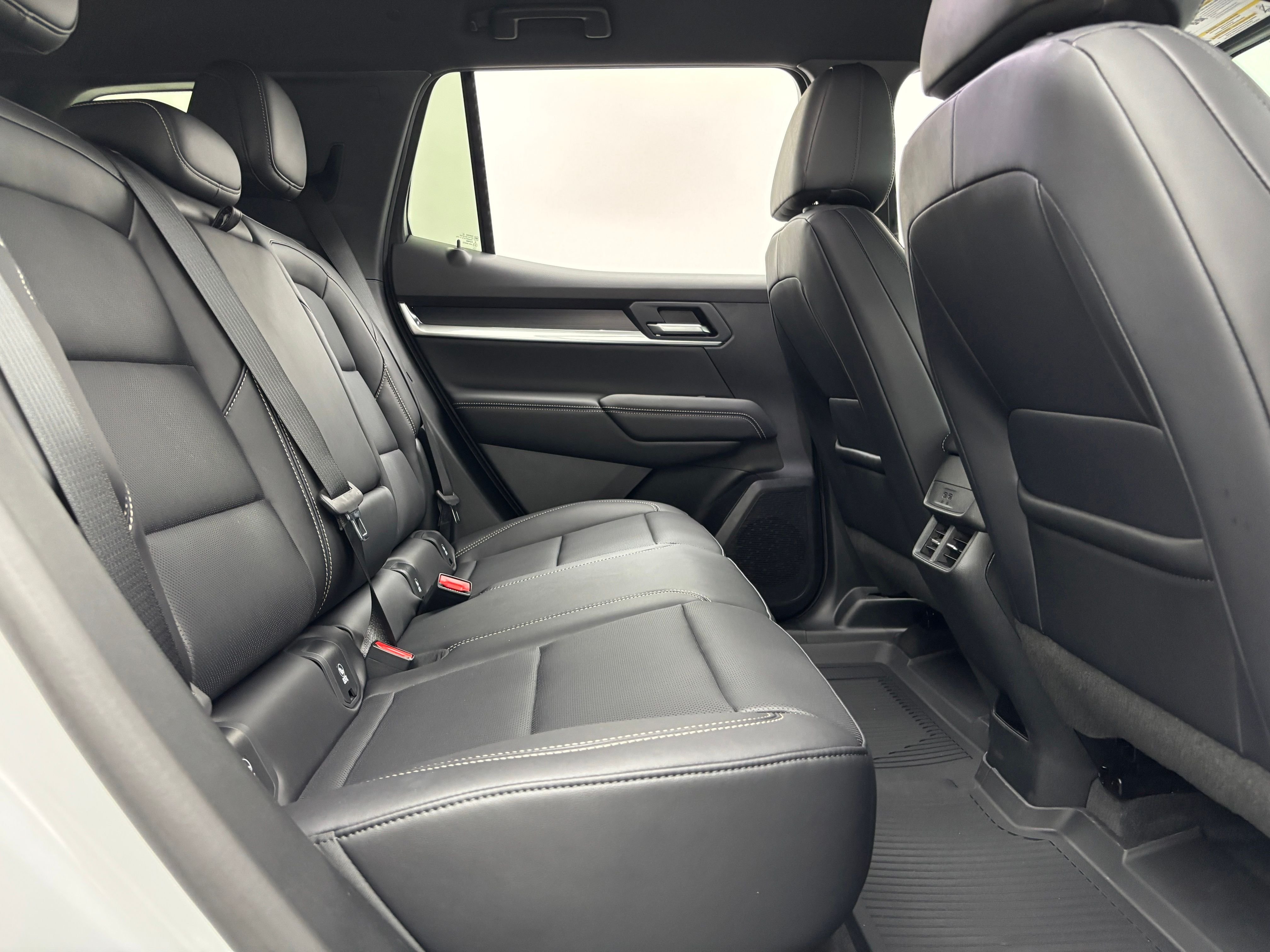 New 2027 Summit White GMC Elevation image 35