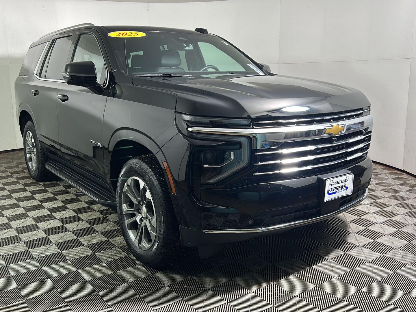 Used 2025 Black Chevrolet LT image 4