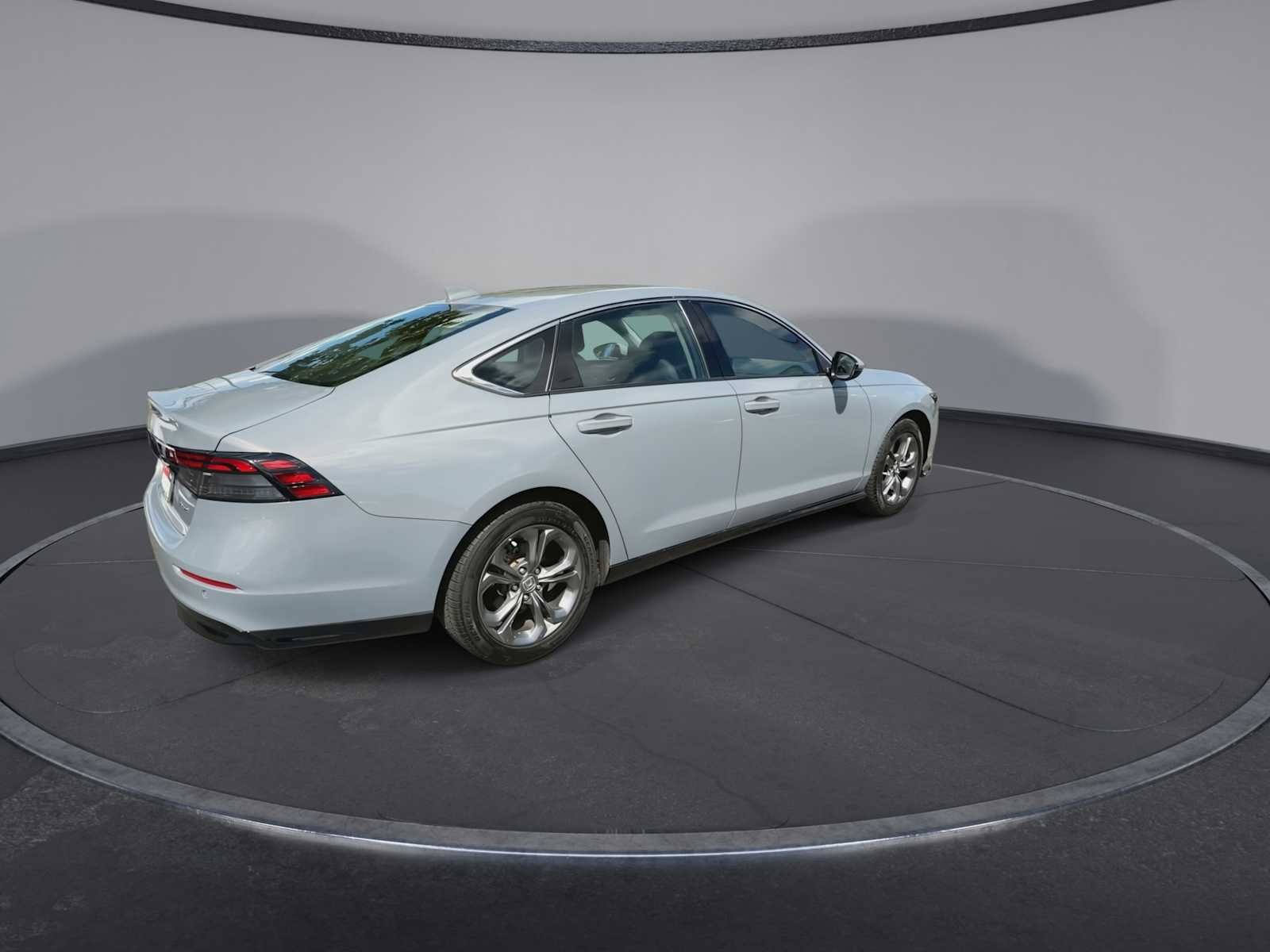 2023 Honda Accord Hybrid EX-L - Photo 8