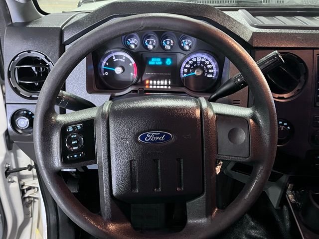 Used 2016 White Ford XL image 21