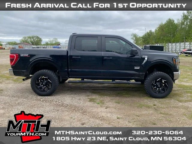 2023 Ford F-150 XLT 4x4 SuperCrew 145 in's photo