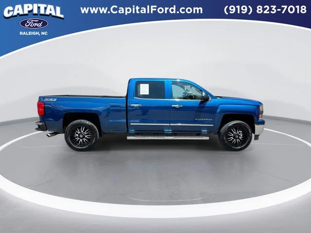 Used 2015  Chevrolet LTZ image 9