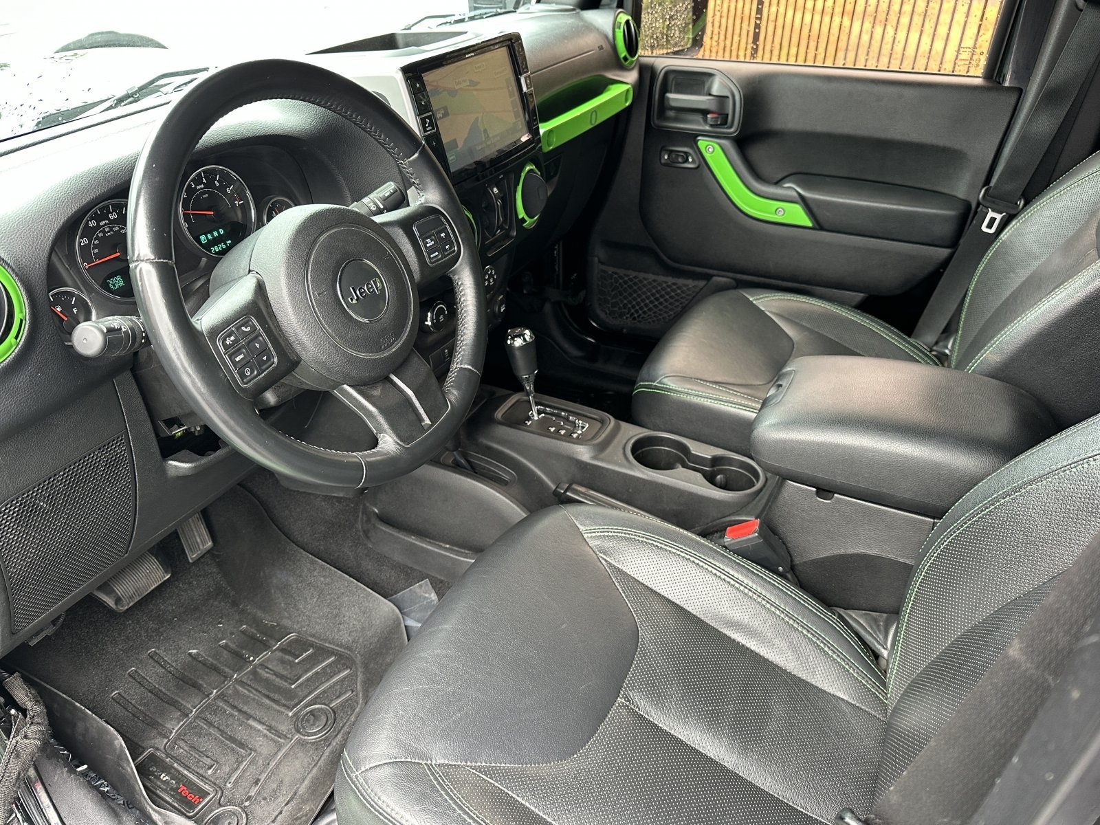 Used 2016 Black Clearcoat Jeep Sport image 11