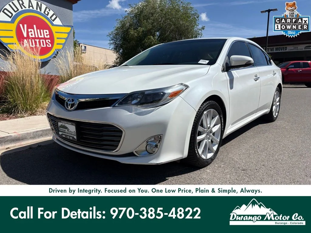 2015 Toyota Avalon Limited's photo