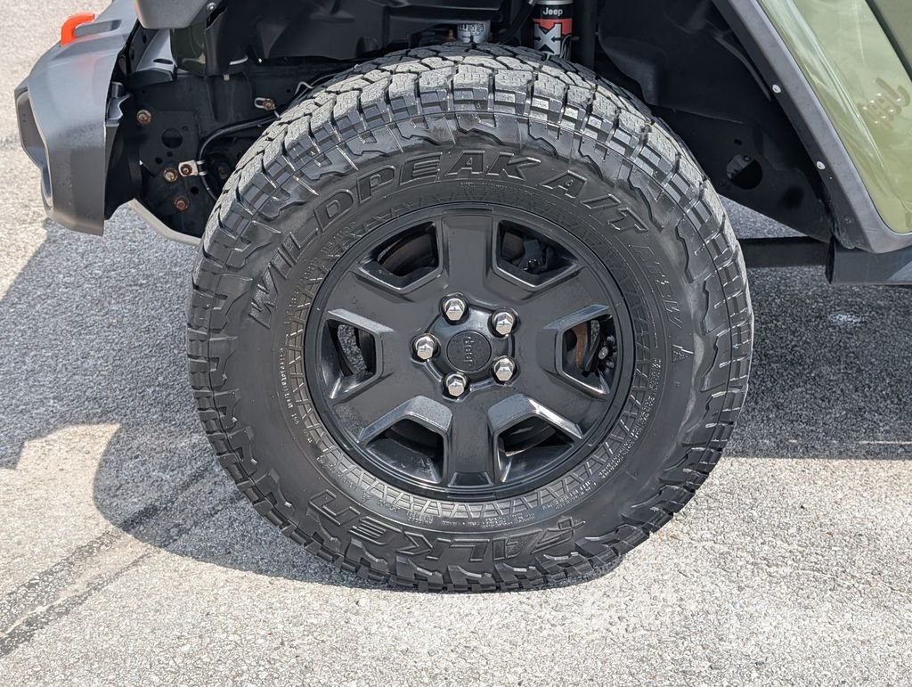 Used 2022 Green Jeep Mojave image 11