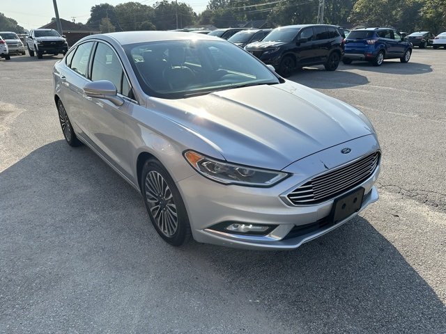 2017 Ford Fusion SE photo 3