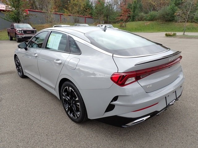 2024 Kia K5 GT-Line photo 3