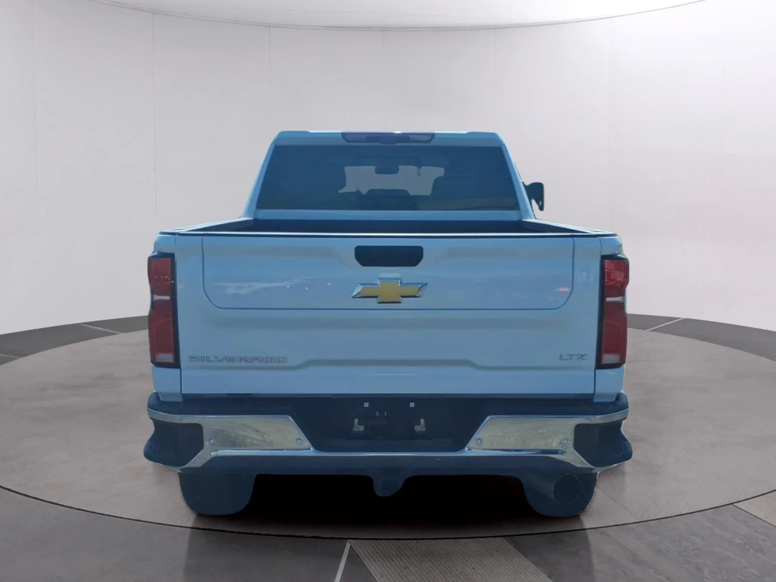 Used 2026 Summit White Chevrolet LTZ image 4