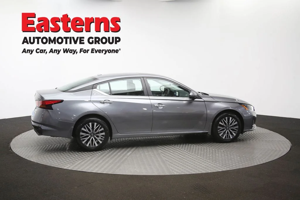 Used 2023 Gray Nissan 2.5 SV image 44