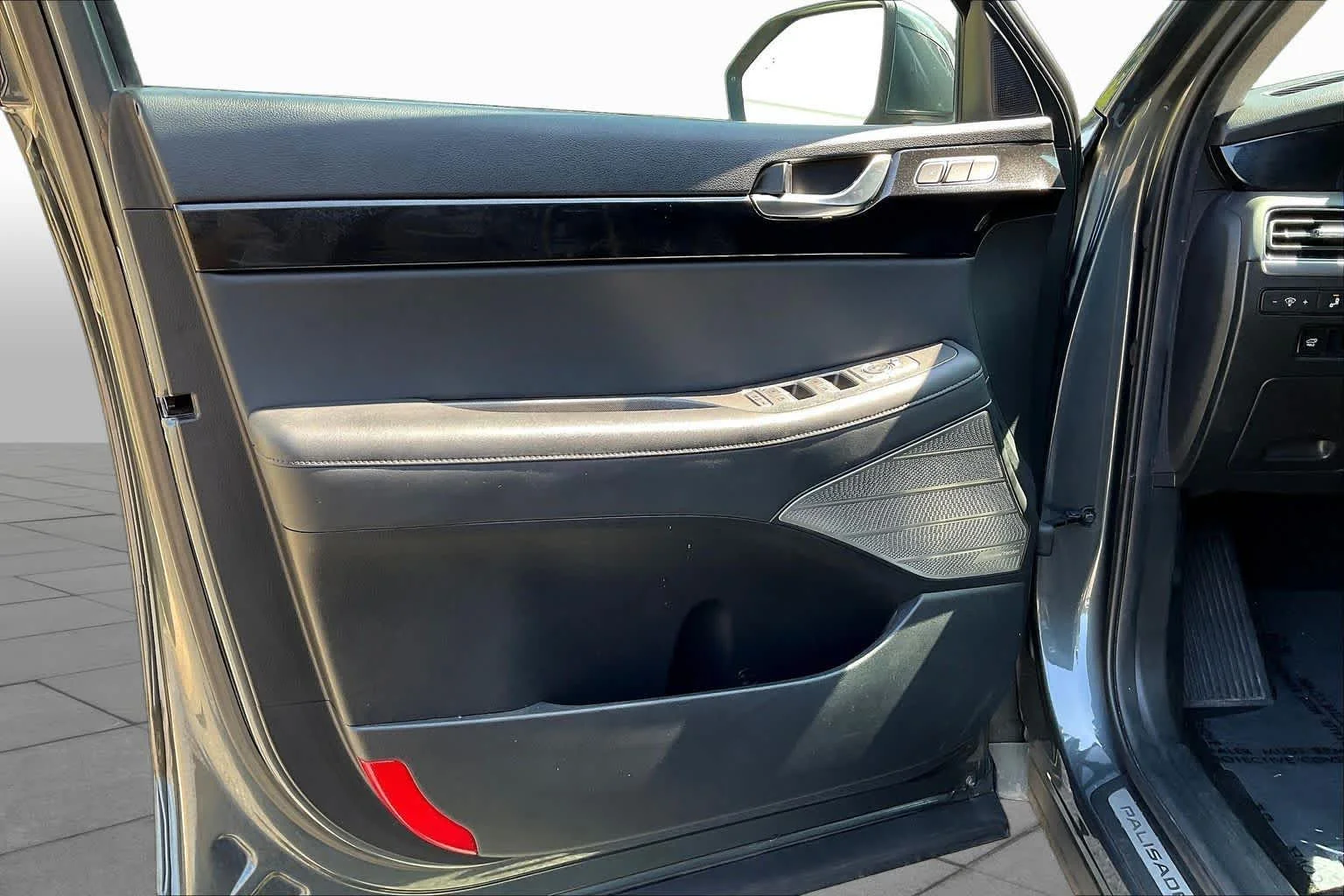 Used 2022 Steel Graphite Hyundai Limited image 41
