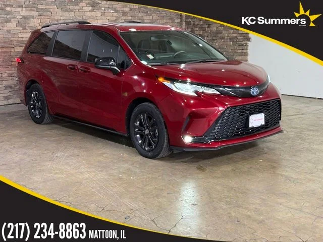 Used 2025 Pearl Toyota XSE image 1