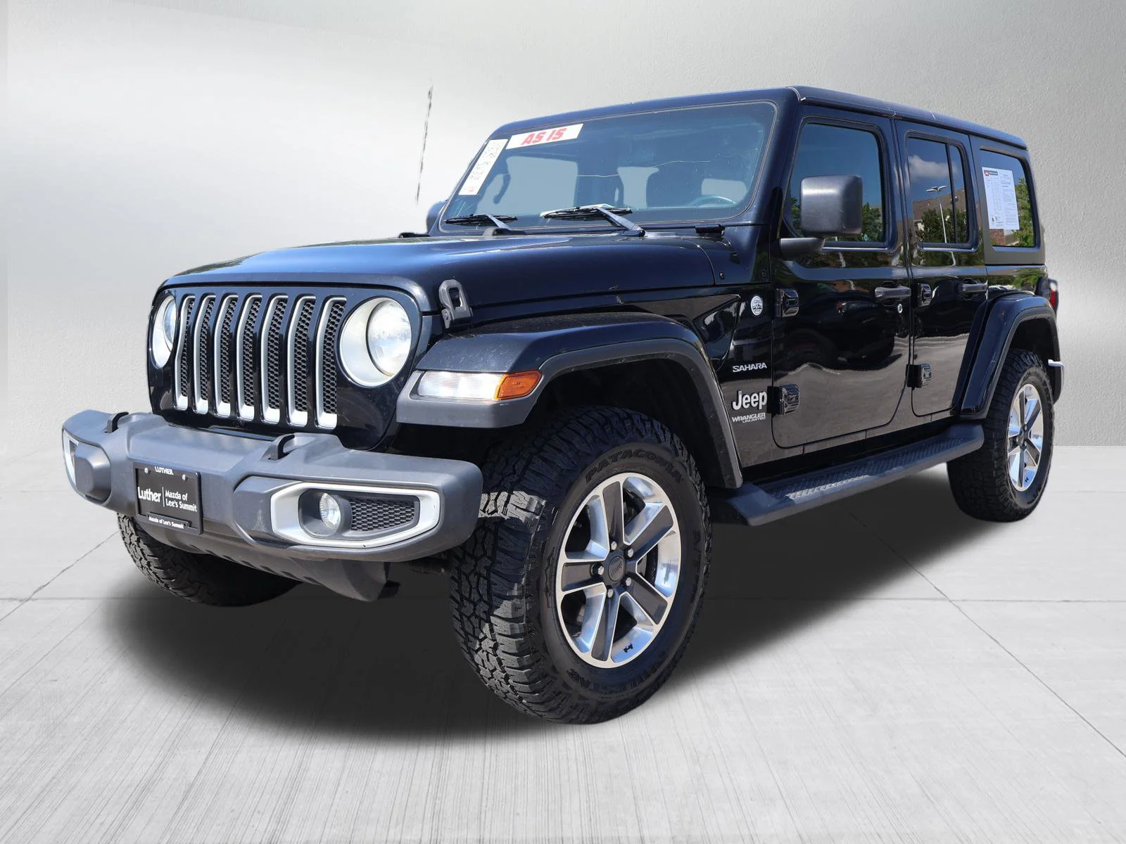 Used 2019 Black Clearcoat Jeep Sahara image 3