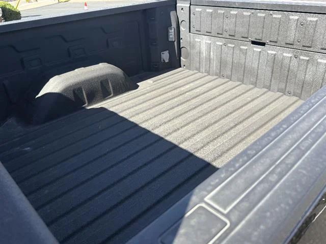 2023 Chevrolet Silverado 1500 LTZ - Photo 26
