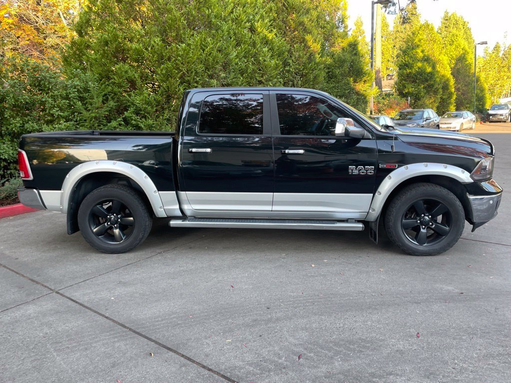Used 2015 Black Forest Green Pearlcoat Ram Laramie image 3