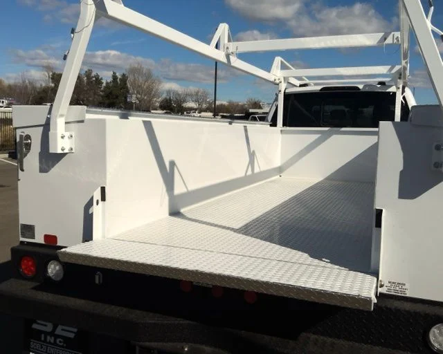 New 2026 Oxford White Ford XL image 17