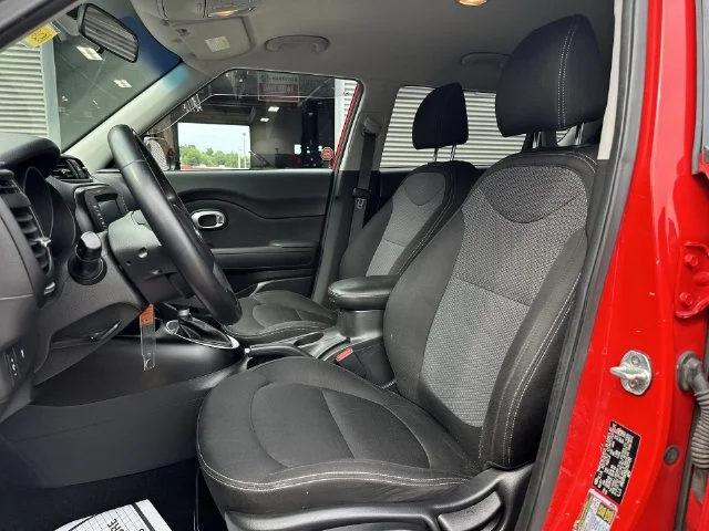 Used 2018 Red Kia Plus image 15