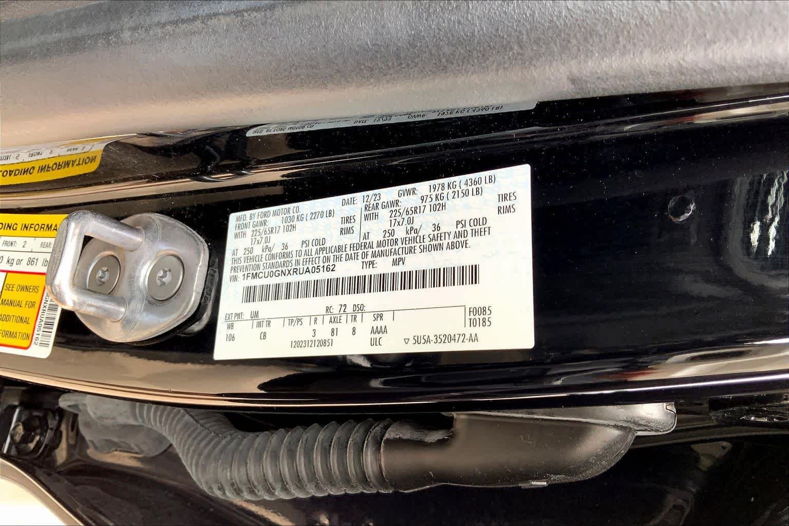 Used 2024 Agate Black Metallic Ford Active image 35