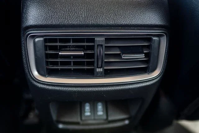Used 2018 Black Honda Touring image 27