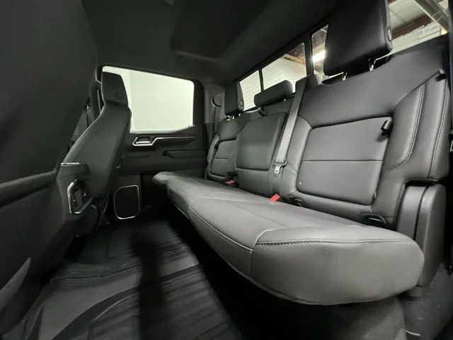 2026 GMC Sierra 1500 SLT - Photo 25