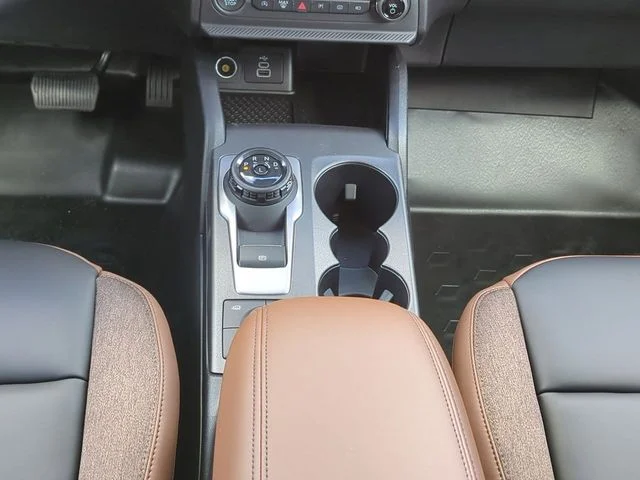 New 2026 Velocity Blue Metallic Ford Outer Banks® image 19