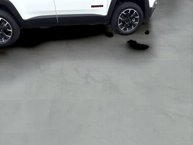 Used 2023 White Jeep Trailhawk image 6