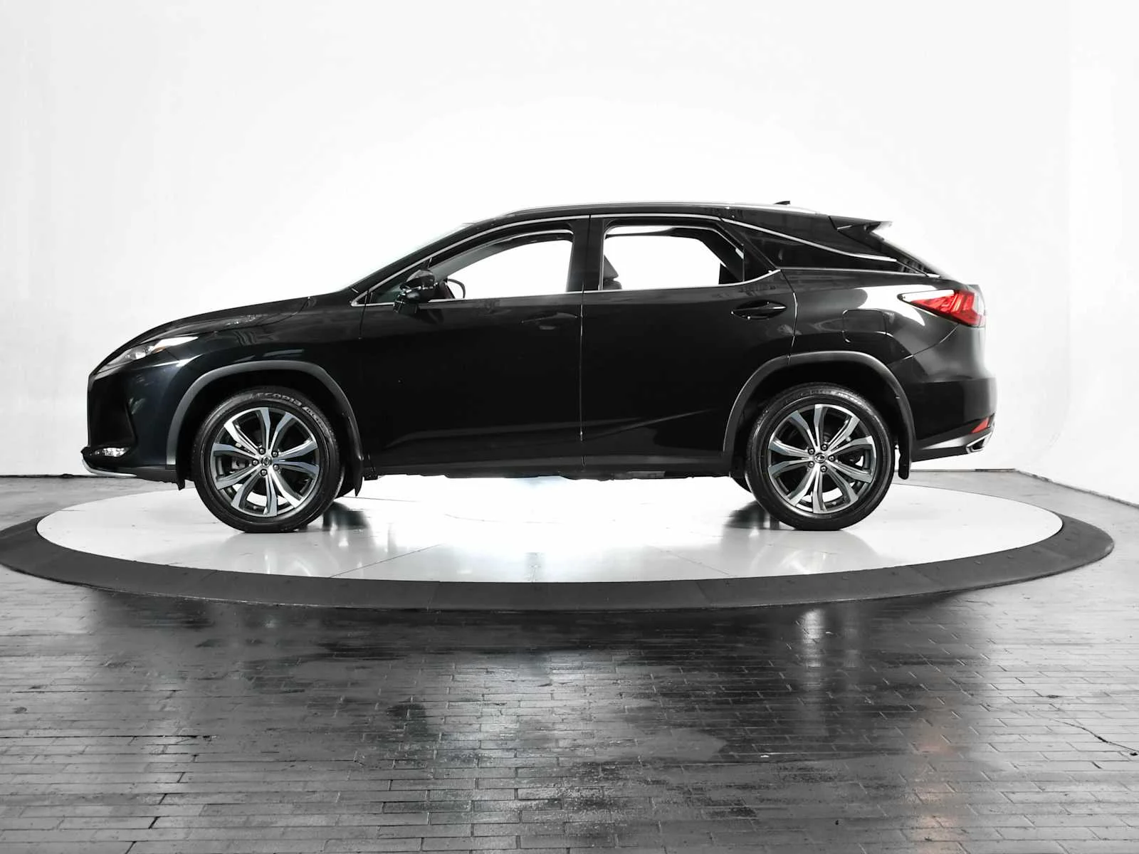 Used 2022 Caviar Lexus  image 2
