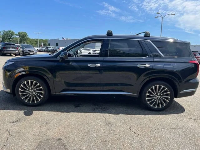 Used 2023 Moonlight Cloud Hyundai Calligraphy image 6