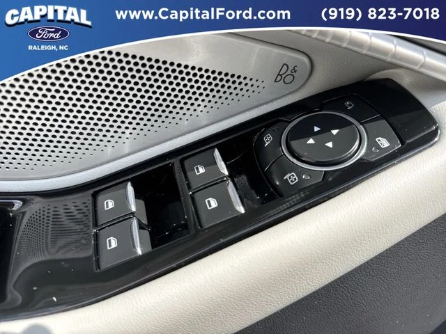 Used 2025 Gray Ford Platinum image 21