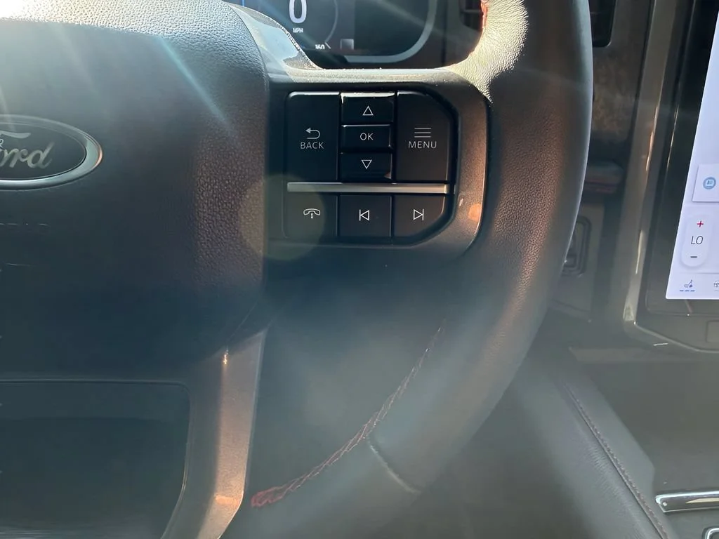 Used 2024  Ford Limited image 16