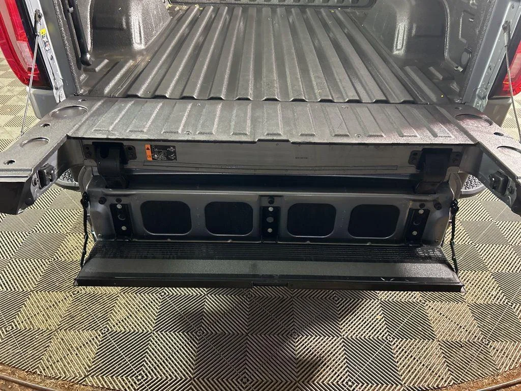 Used 2020 Steel Metallic GMC Denali image 10