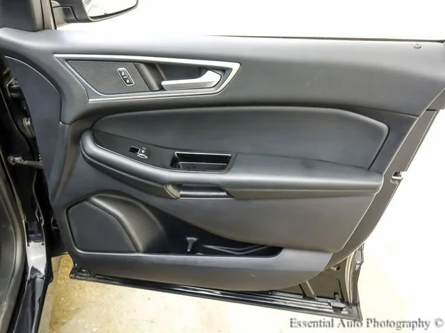 Certified Used 2020 Black Ford SEL image 18