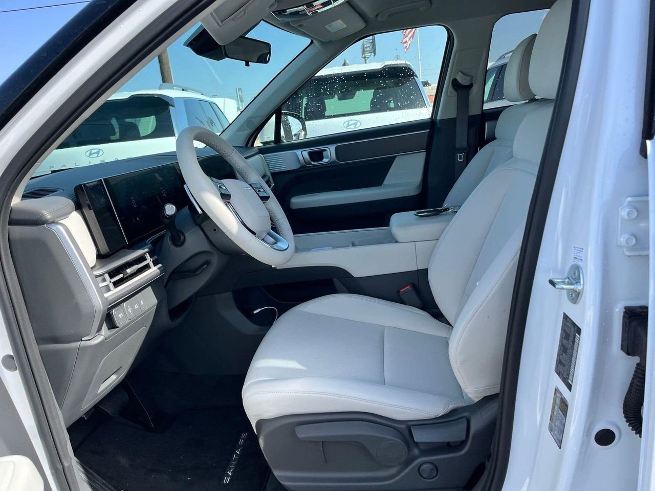New 2027 White Hyundai SE image 15