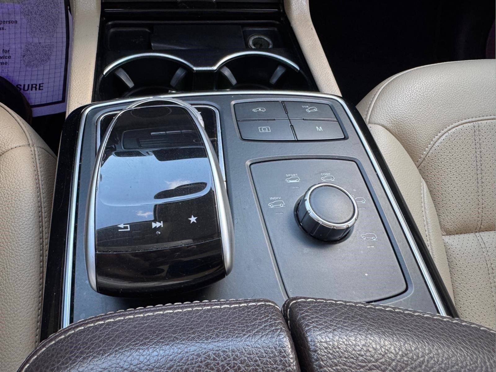 Used 2017  MERCEDES-BENZ TRUCK  image 25