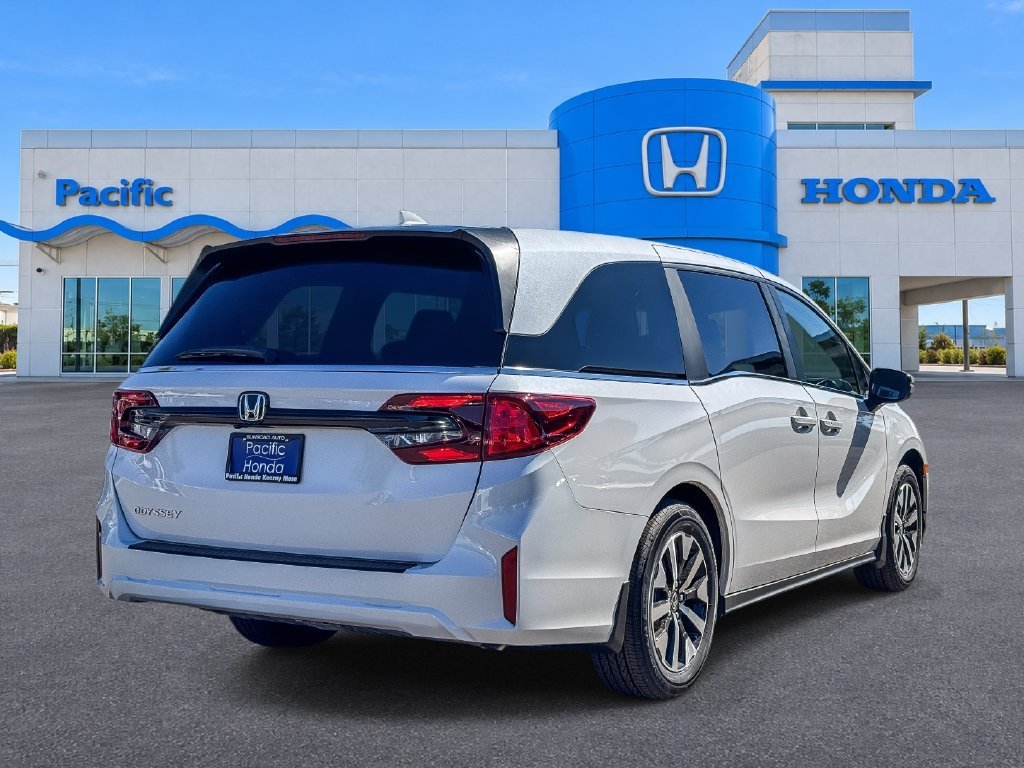 New 2026 Platinum White Pearl Honda EX-L image 9
