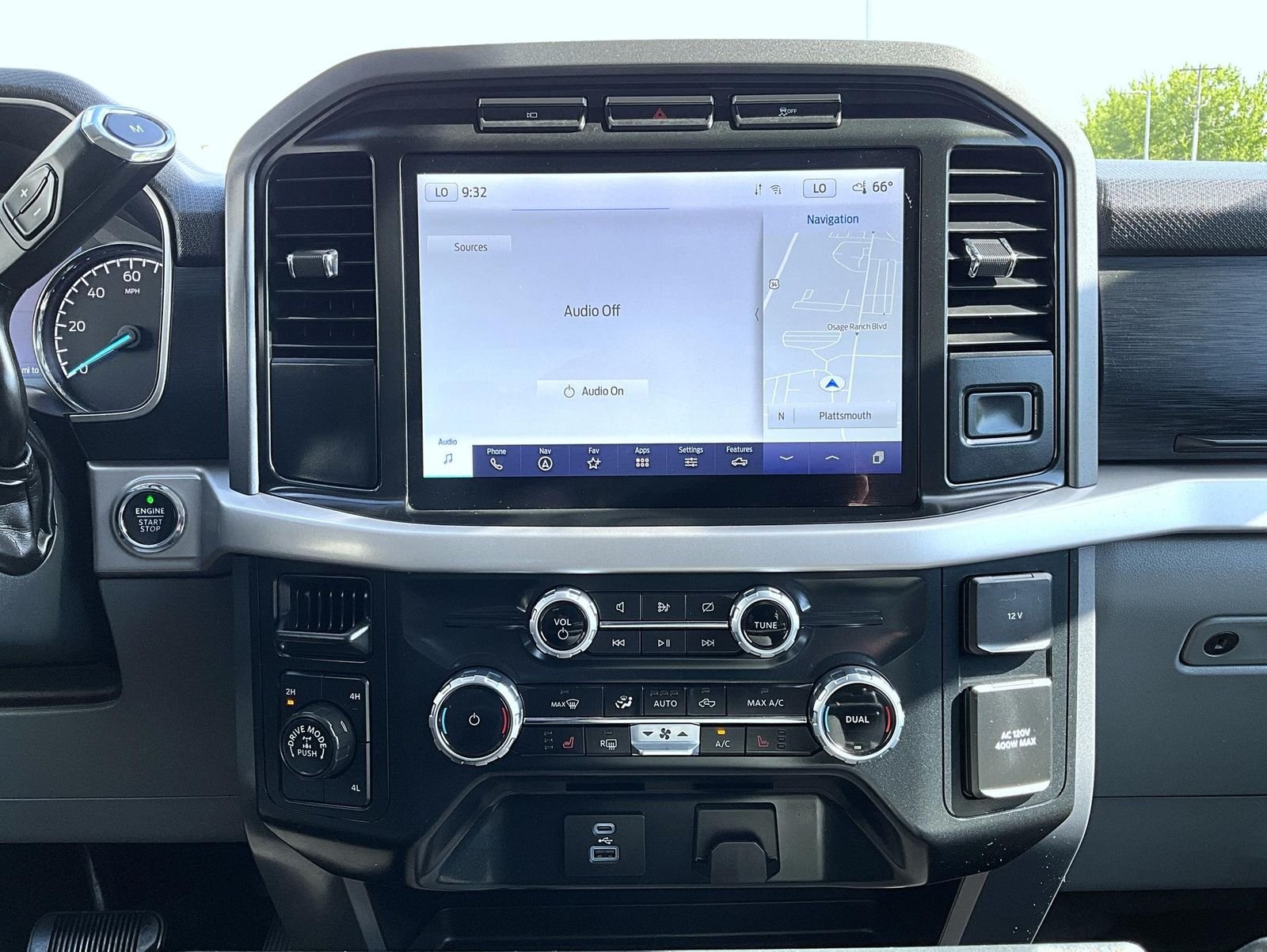 Used 2023 Oxford White Ford XLT image 14