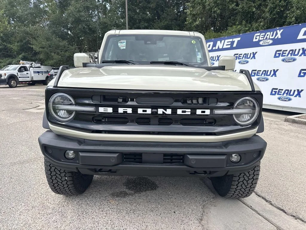 New 2026 Desert Sand Ford Outer Banks® image 5