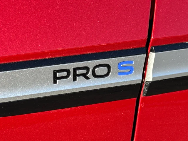 Certified Used 2023  Volkswagen Pro S image 9