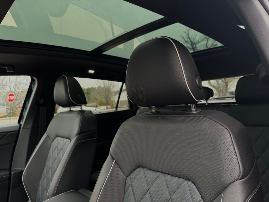 2026 Volkswagen Atlas Cross Sport SEL Premium R-LINE - Photo 24