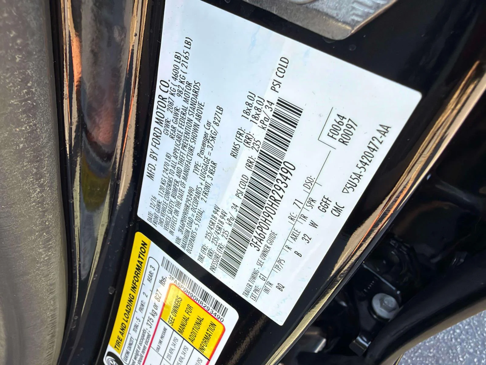 Used 2017 Shadow Black Ford SE image 35