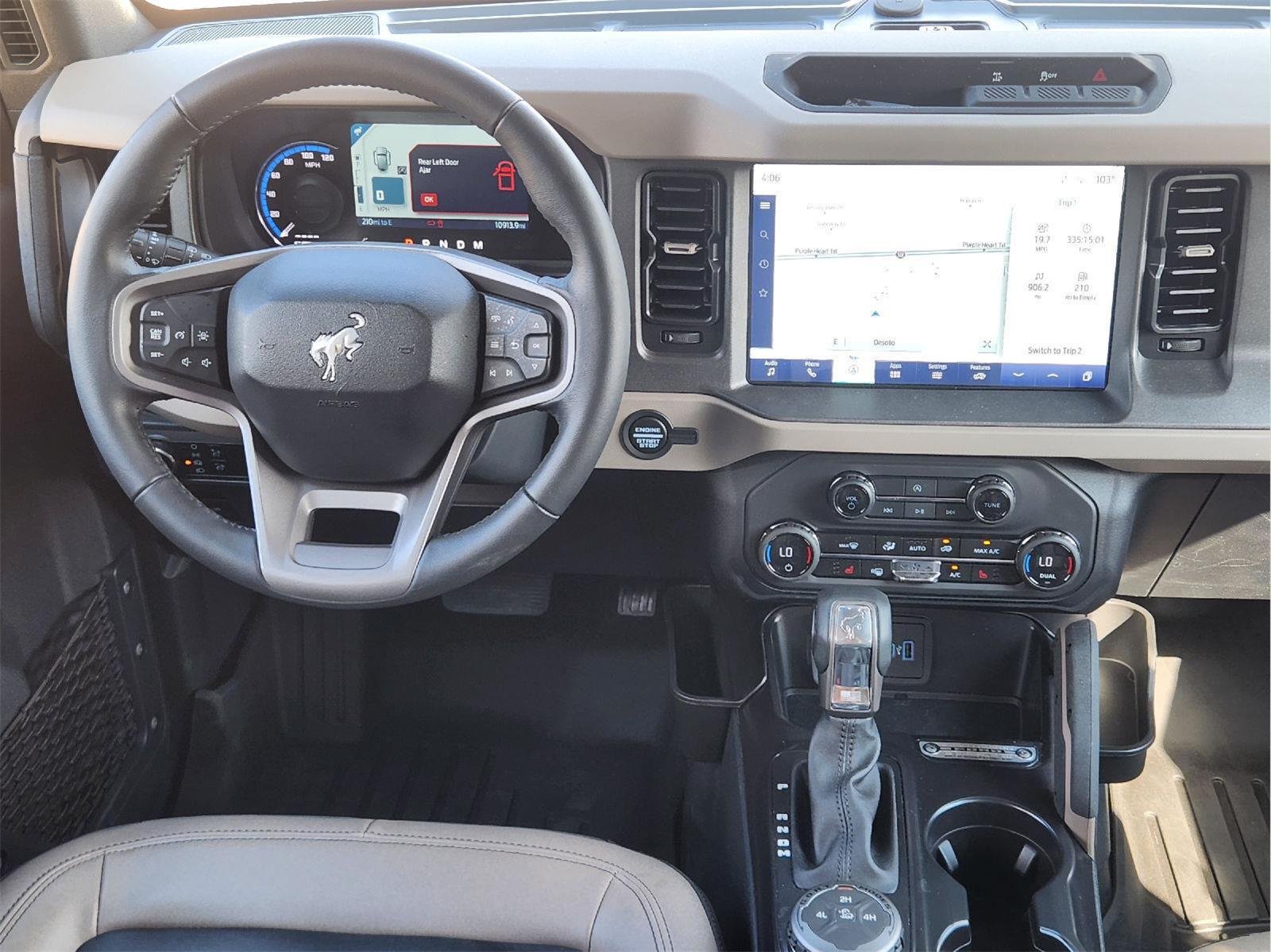 Used 2024 Azure Gray Metallic Tri-Coat Ford Big Bend image 27