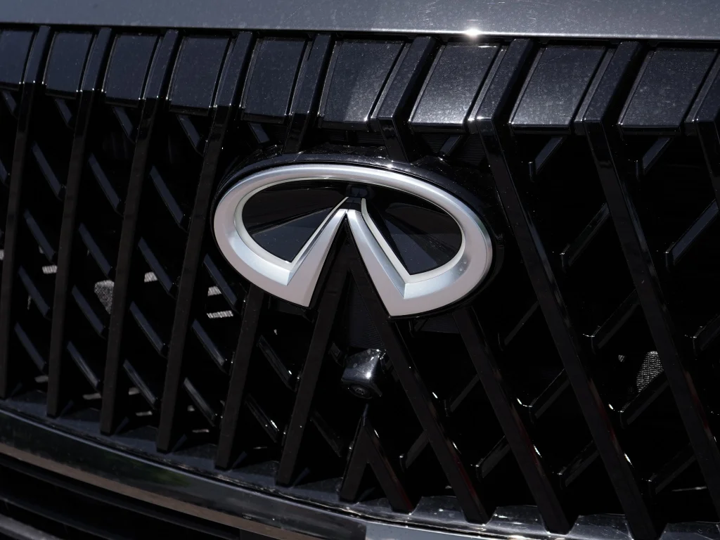 New 2026 DYNAMIC METAL INFINITI Sport 4WD image 3
