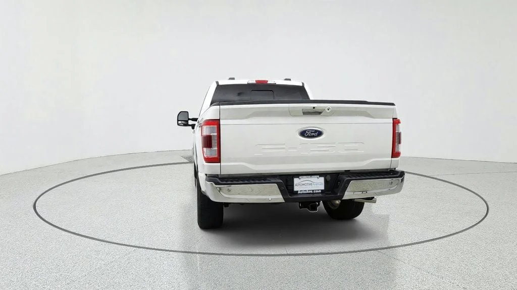 Used 2023 Star White Metallic Tri-Coat Ford LARIAT 4WD SuperCrew 5.5
