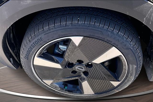 New 2026 Super Black Nissan SR image 12
