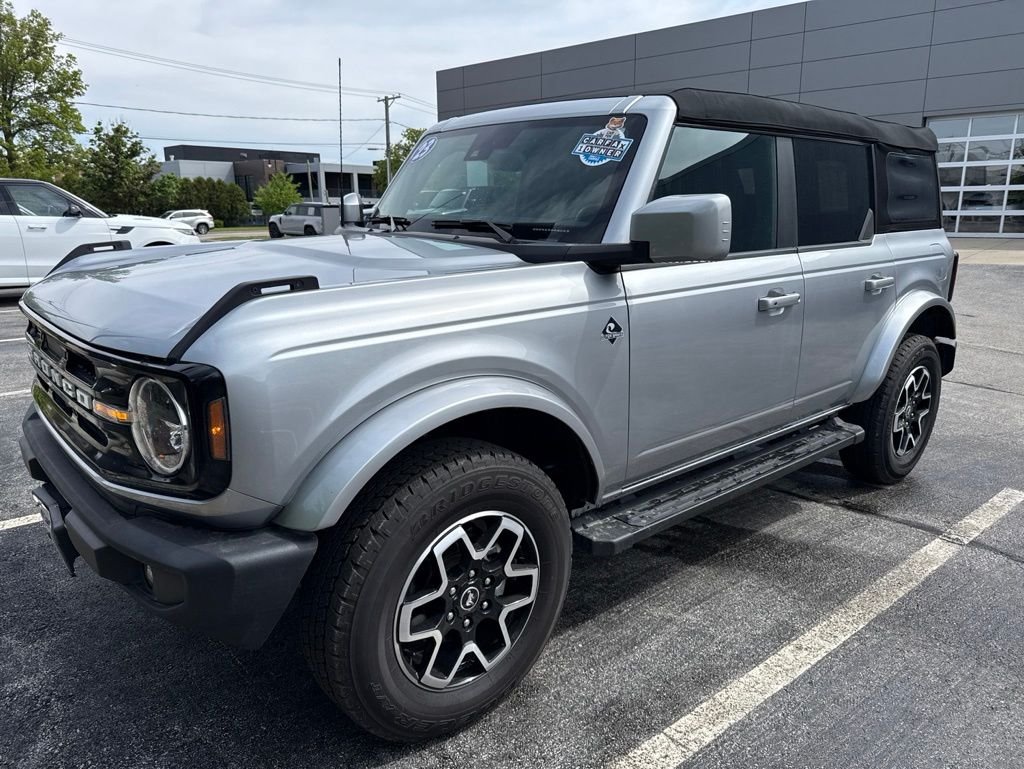 2023 Ford Bronco Outer Banks 4x4's photo