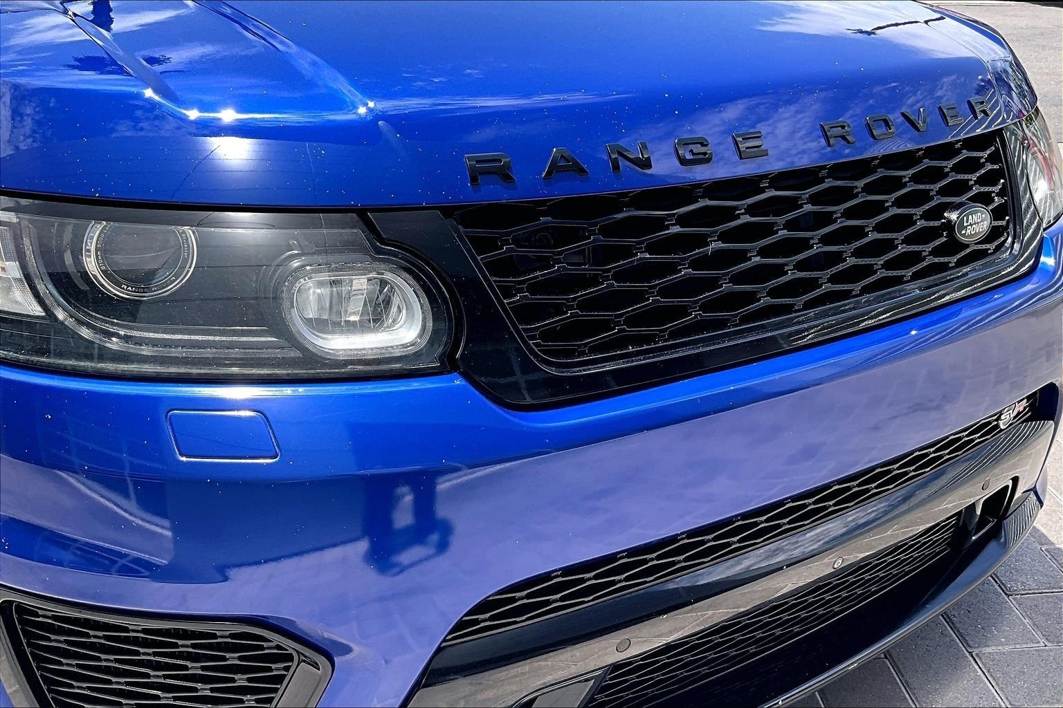 Used 2016 Blue Land Rover 5.0L V8 Supercharged SVR image 28